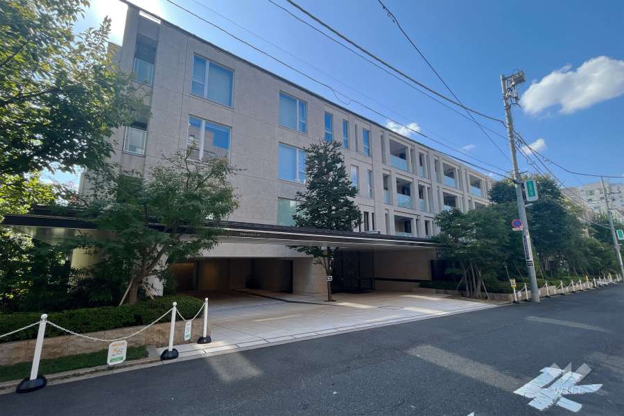 ザパークハウス南青山の外観（北東側から）