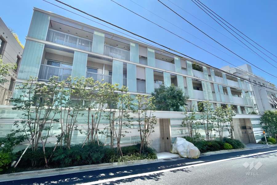 プラウド白金台の外観（東側から）