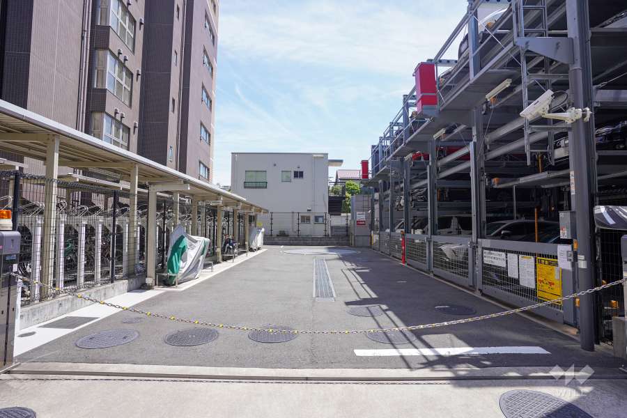 敷地内駐車場（屋外機械式）