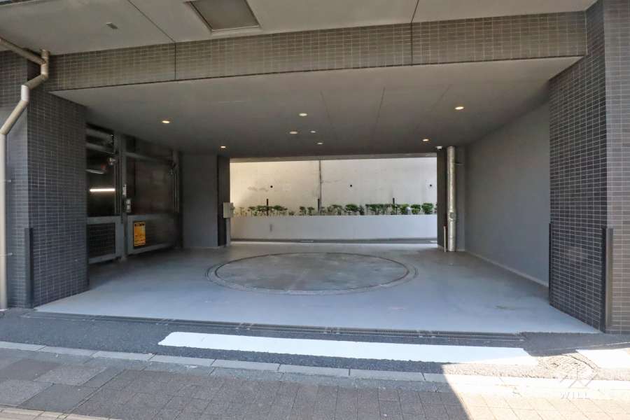 敷地内駐車場（屋内機械式）