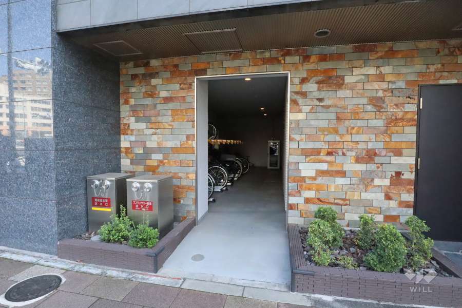 駐輪場の出入口