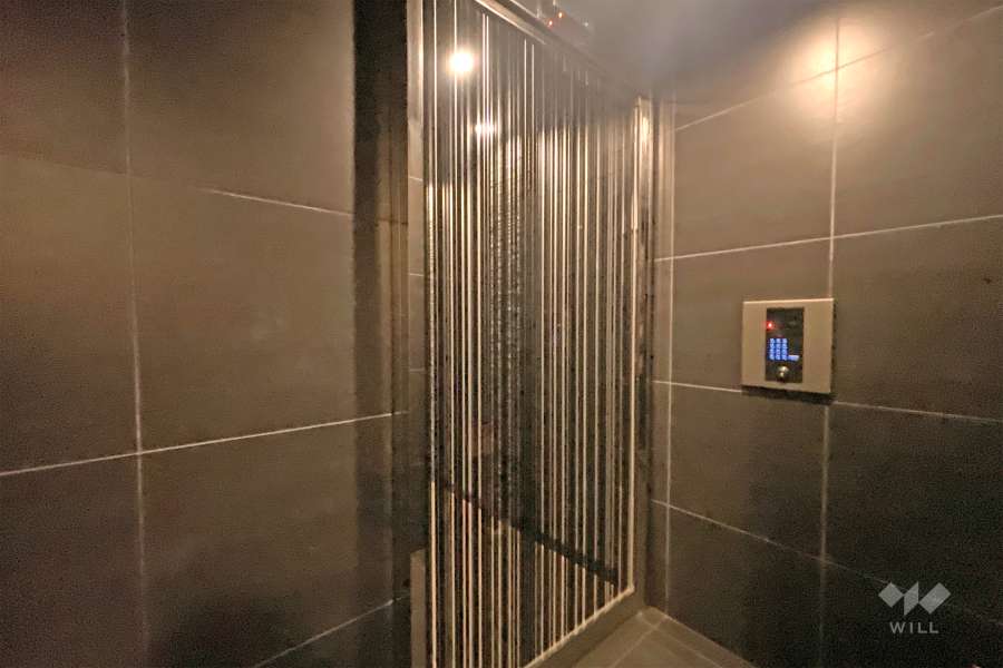 エントランスはオートロック付きです。