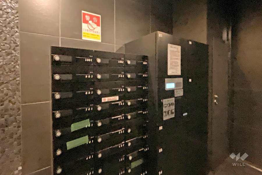 宅配ボックスと共用ポスト