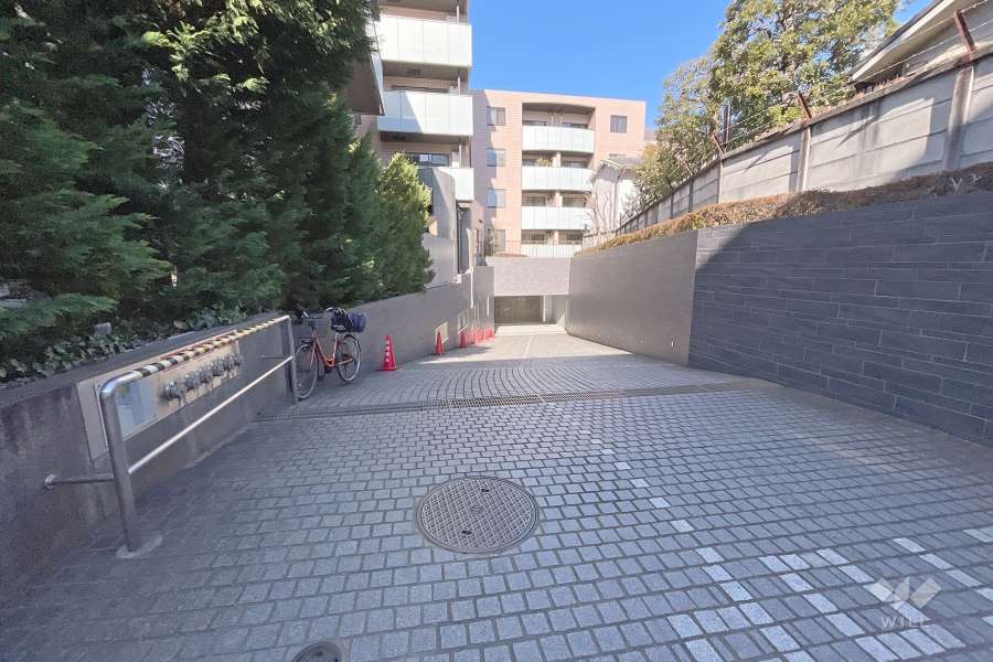 駐車場の出入り口