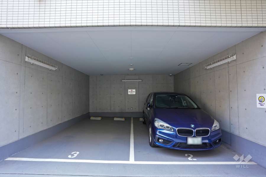 敷地内駐車場（屋内平面式）