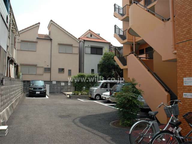 敷地内駐車場