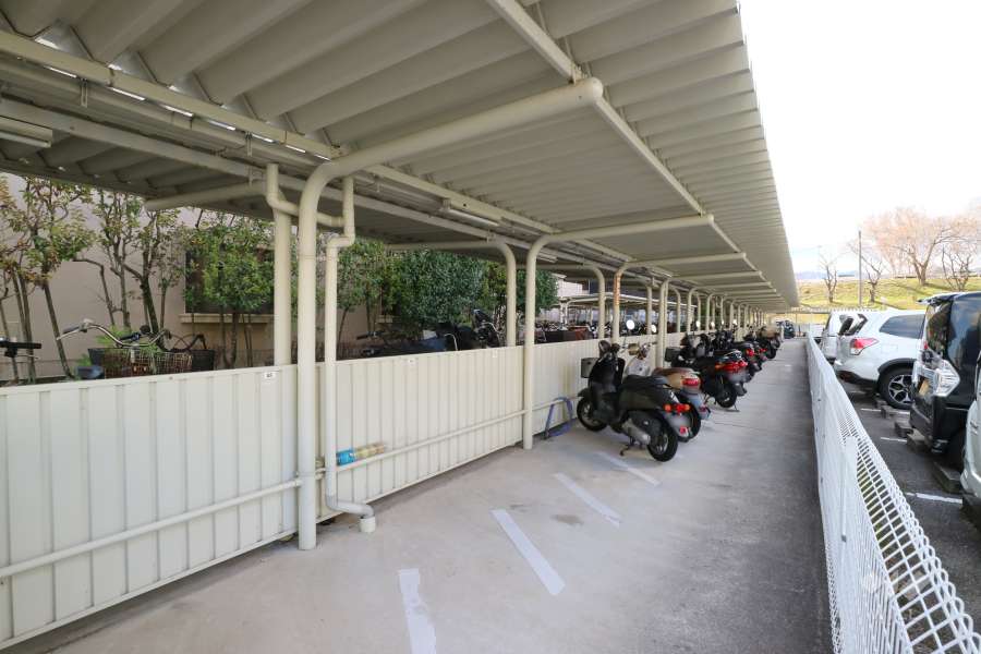 バイク置場