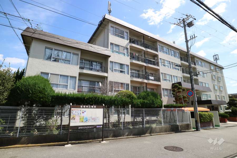 宝塚御殿山マンションの外観（北西側から）