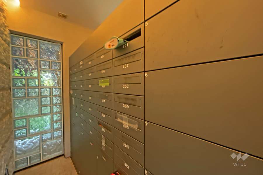 共用ポストと宅配ボックス