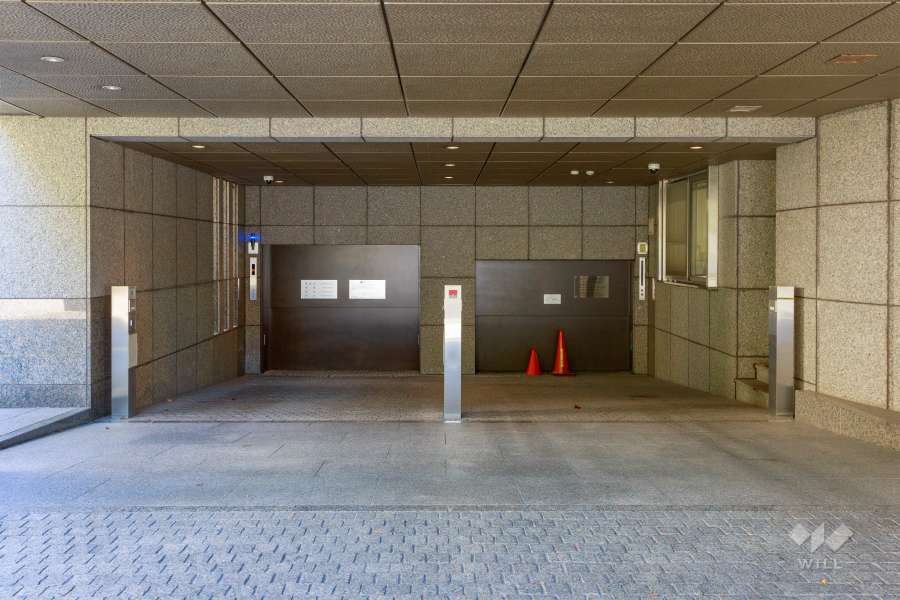 駐車場の出入り口・敷地内駐車場（屋内機械式）