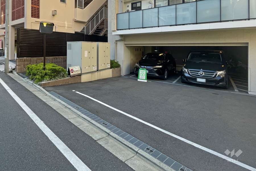 敷地内駐車場（屋内平面式）