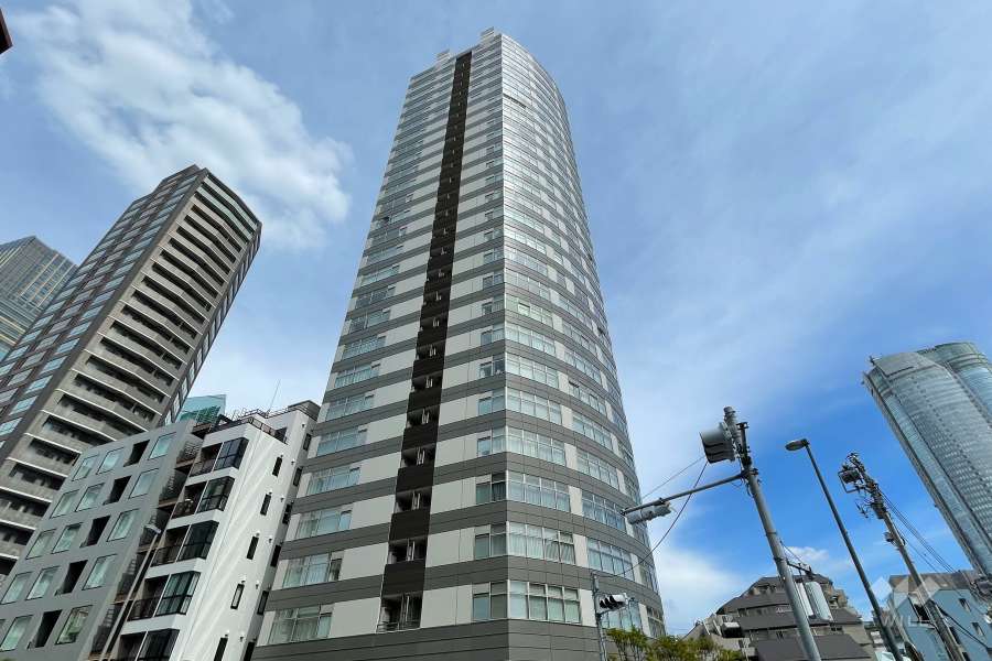 マジェスタワー六本木の外観（北西側から）