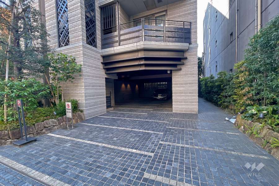 駐車場の出入り口・敷地内駐車場（屋内平面式・屋外平面式）