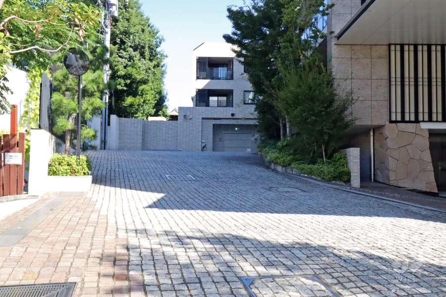 駐車場の出入り口