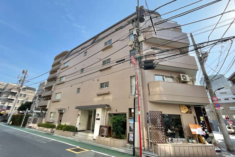 麻布イーストの外観（北西側から）