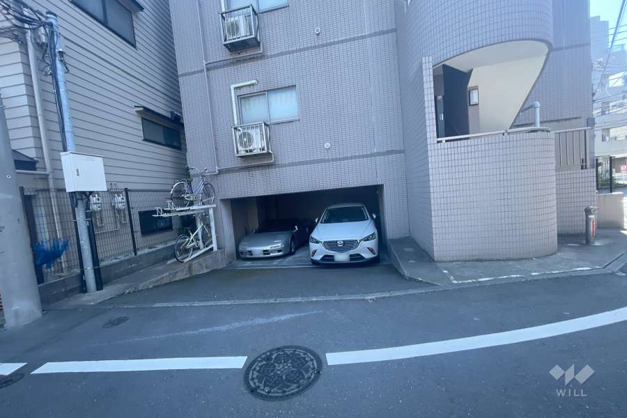 敷地内駐車場（屋内平面式）