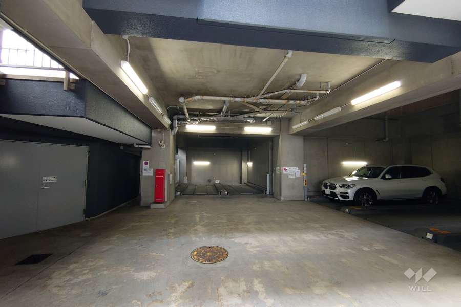 敷地内駐車場（屋内機械式）