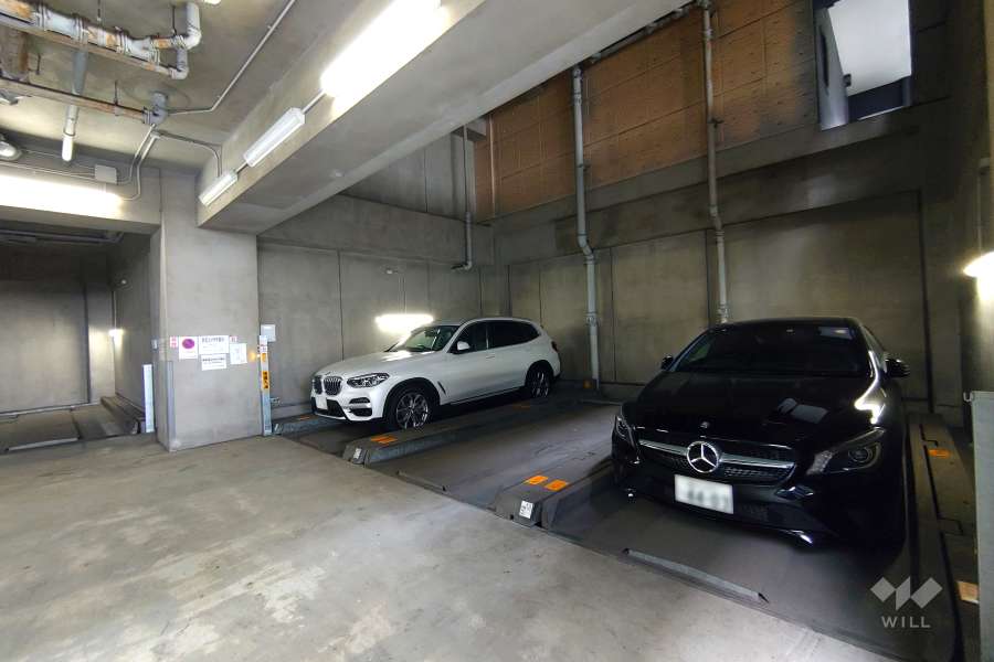 敷地内駐車場（屋内機械式）
