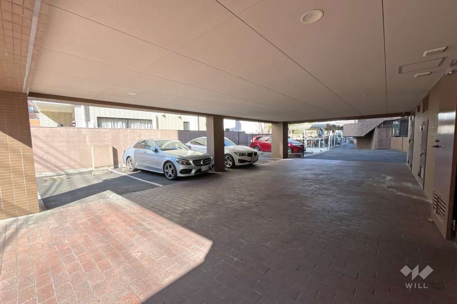 敷地内駐車場（屋外平面式）