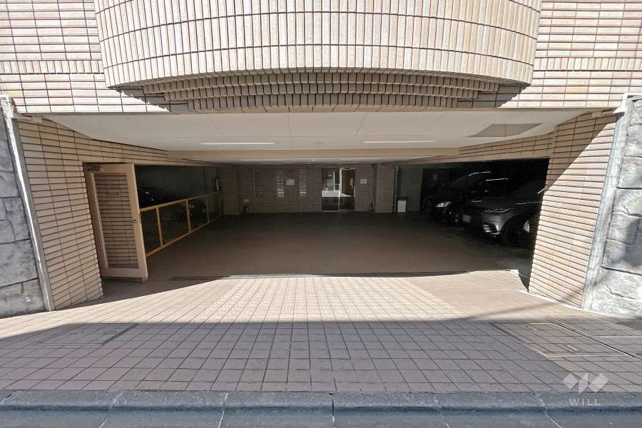 敷地内駐車場（屋内平面式）