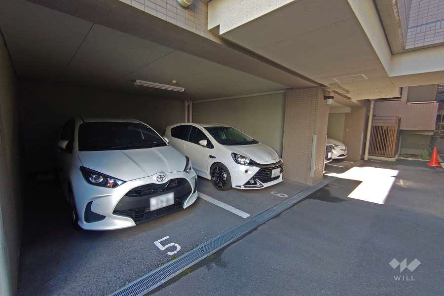 敷地内駐車場（屋内平面式）