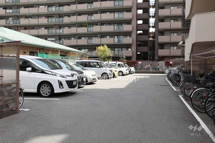 敷地内駐車場（屋外平面式）
