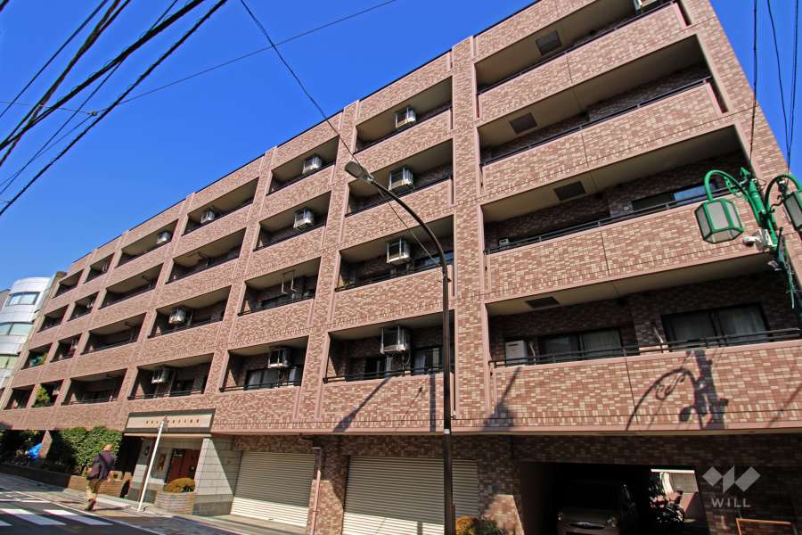 イルサント代々木上原の外観(南東側から）