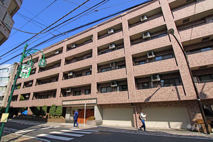 イルサント代々木上原の外観(南東側から）