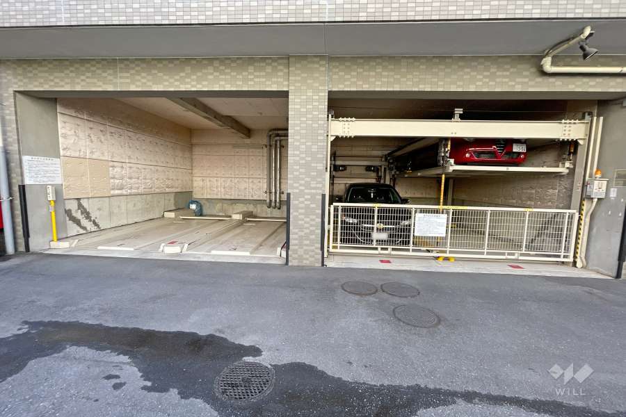 敷地内駐車場（屋内機械式）