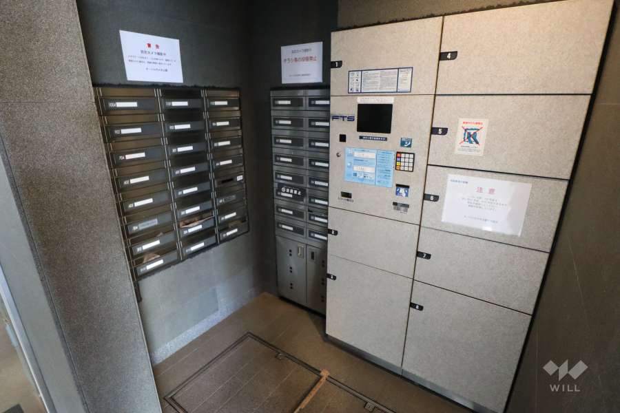 宅配ボックスと共用ポスト