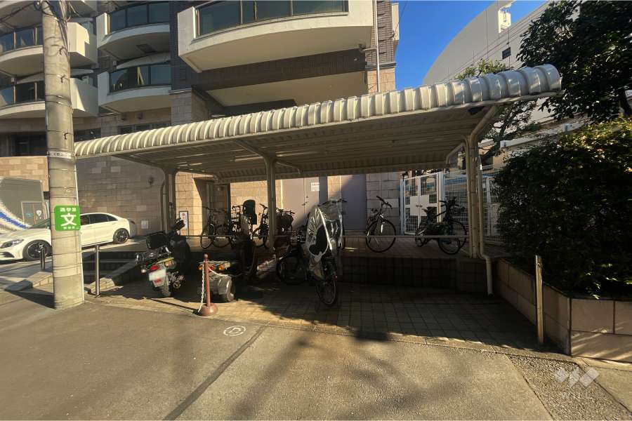 駐輪場、バイク置場