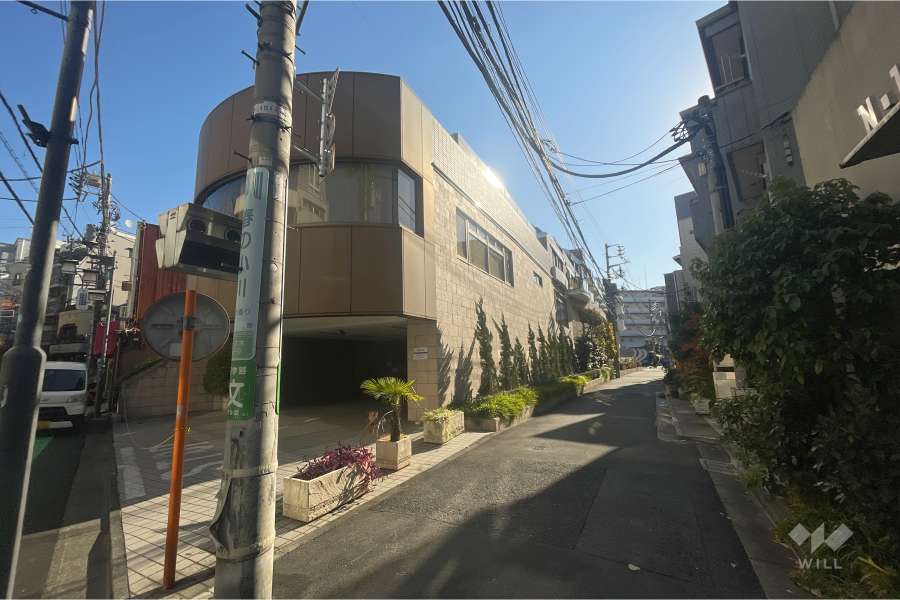 グランエクレール参宮橋の外観（北西側から）