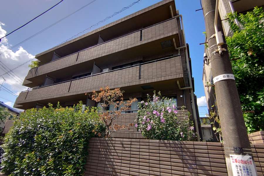 グランシャトレ参宮橋の外観（南東側から）