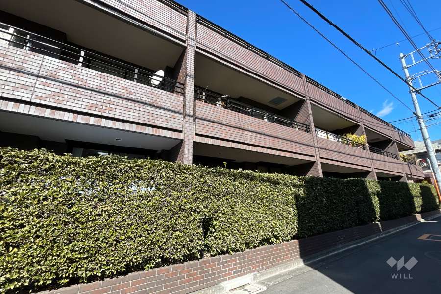 マンションの外観（南西側から）