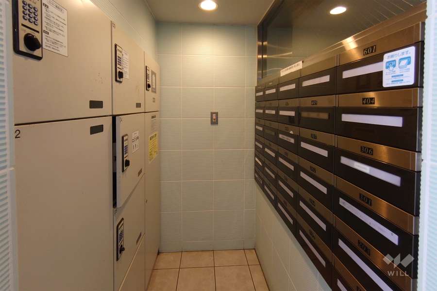 宅配ボックスと共用ポスト