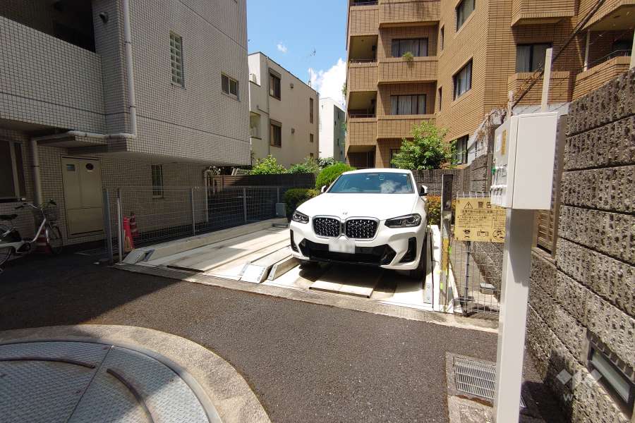 敷地内駐車場（屋外機械式）