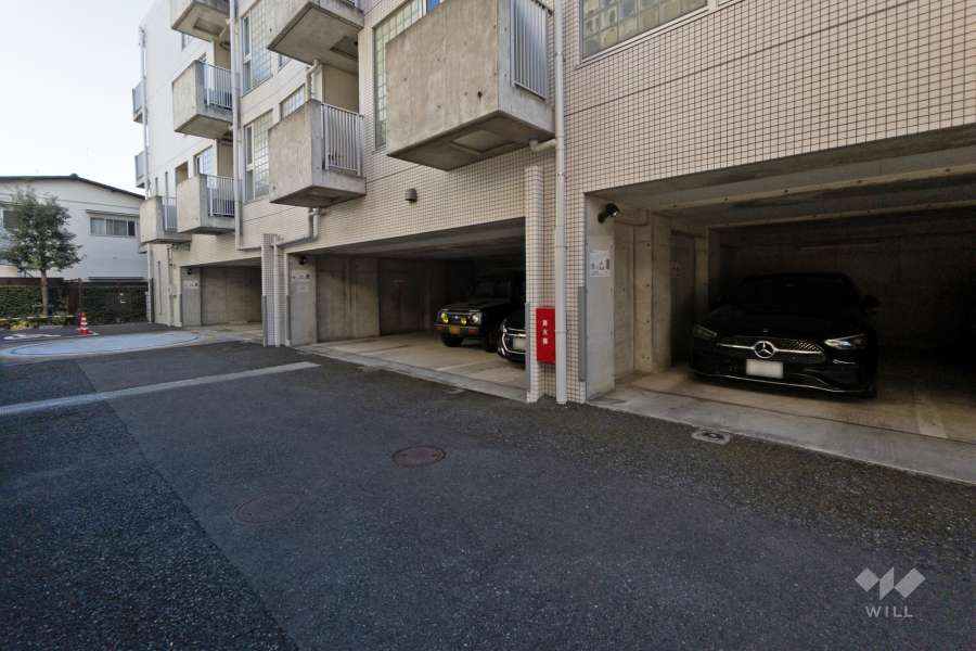 敷地内駐車場（屋内平面式）