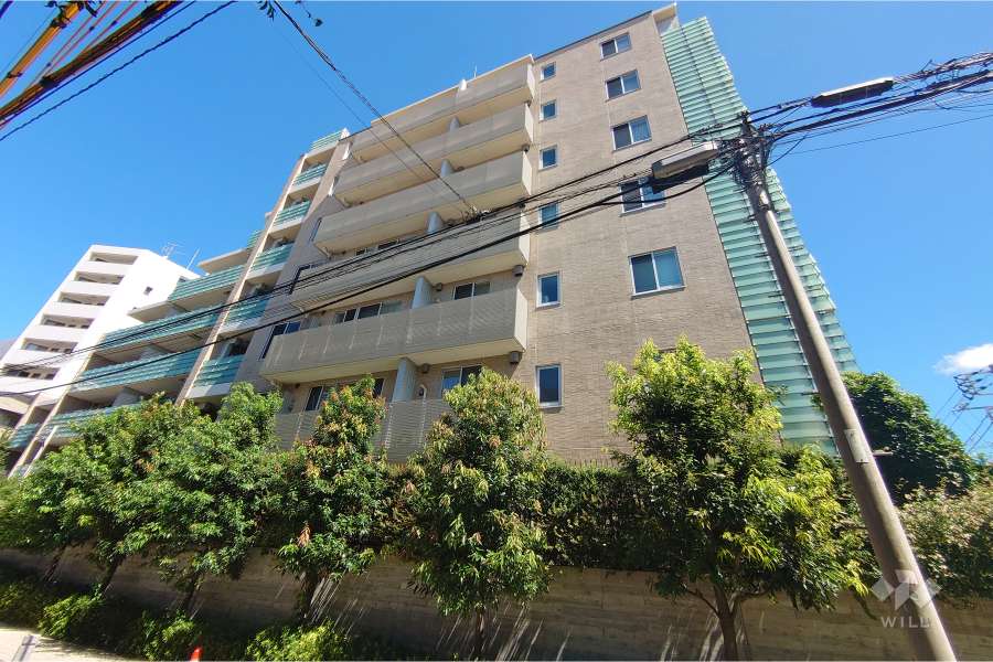 プラウド代々木初台の外観（南西側から）