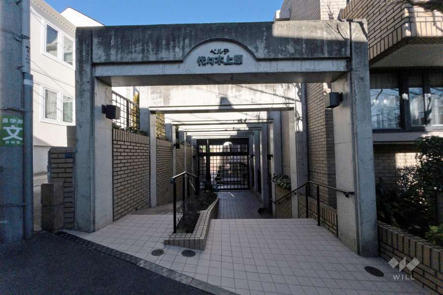 敷地の出入り口