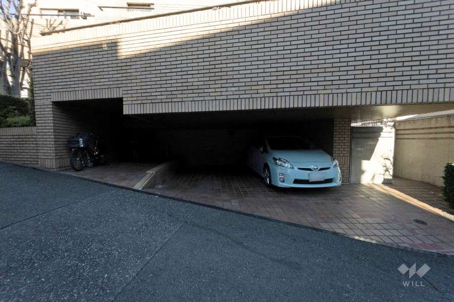 敷地内駐車場（屋内平面式）