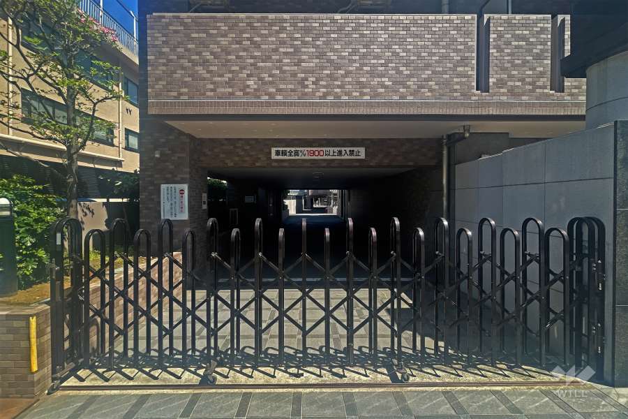 駐車場の出入り口