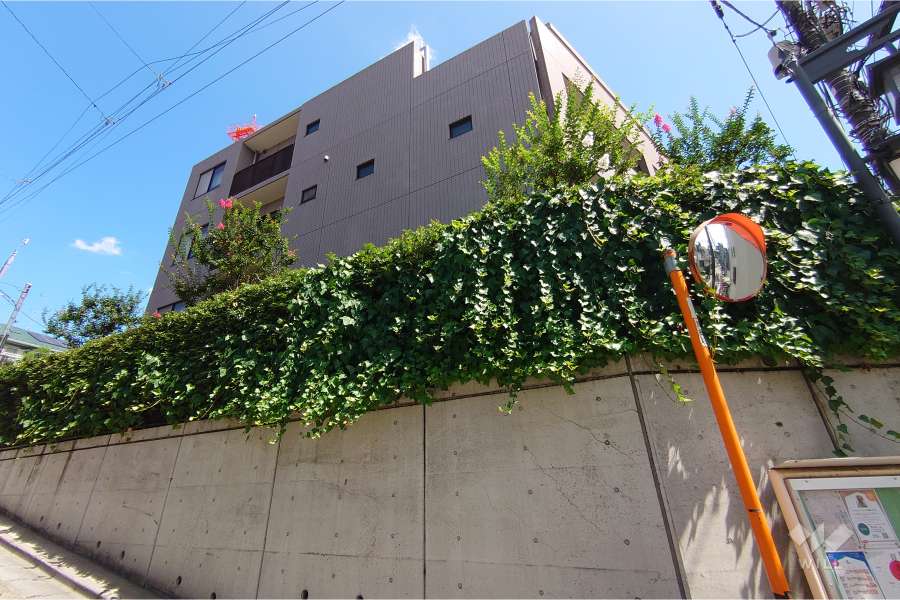 ライオンズヒルズ参宮橋の外観（北西側から）