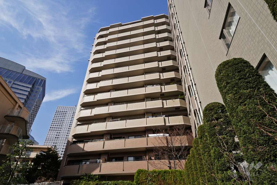 藤和シティホームズ代々木二丁目の外観（南側から）