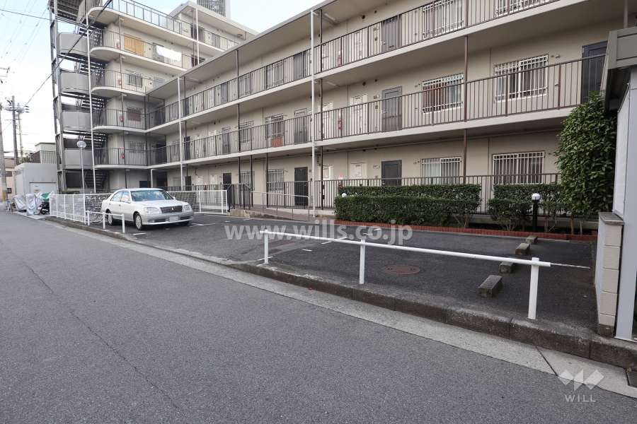 敷地内駐車場(屋外平面式)