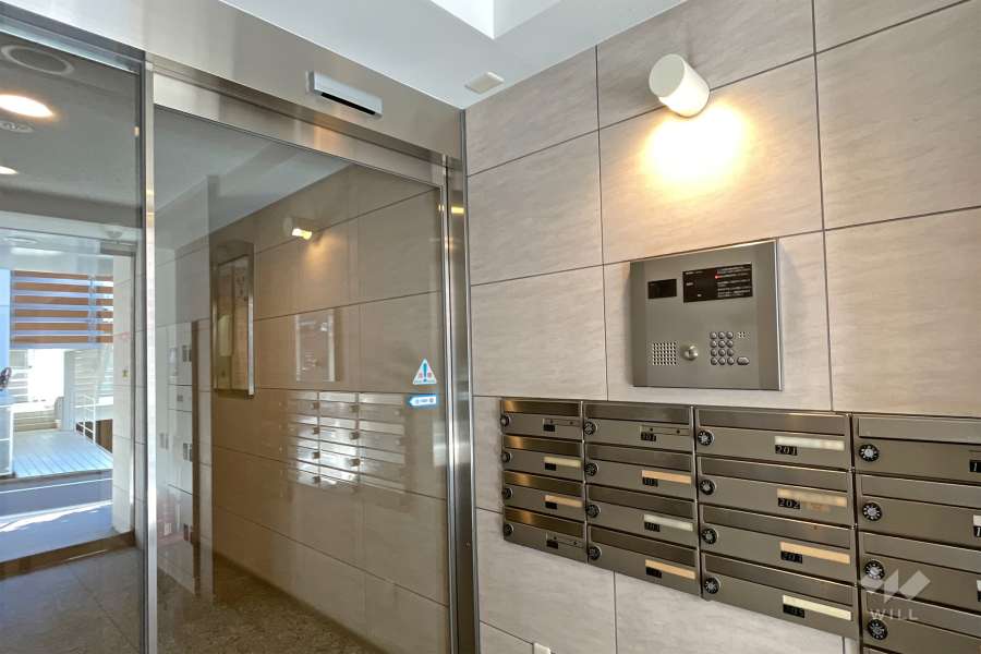 エントランス内のオートロックと共用ポスト