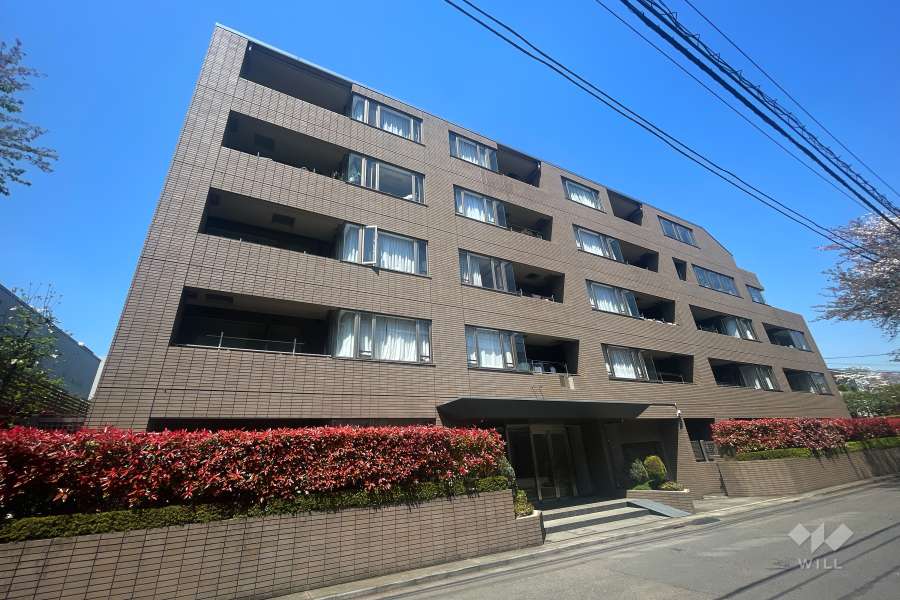 グランヴェール代々木西原の外観（南西側から）