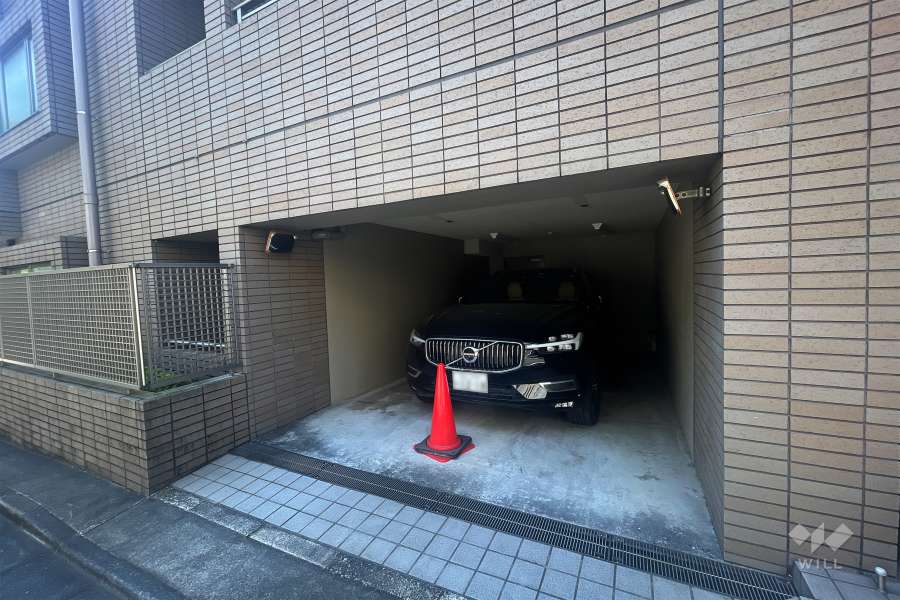敷地内駐車場（屋内平面式）