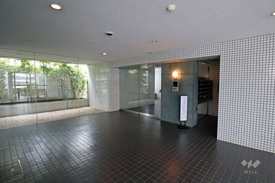 エントランス内