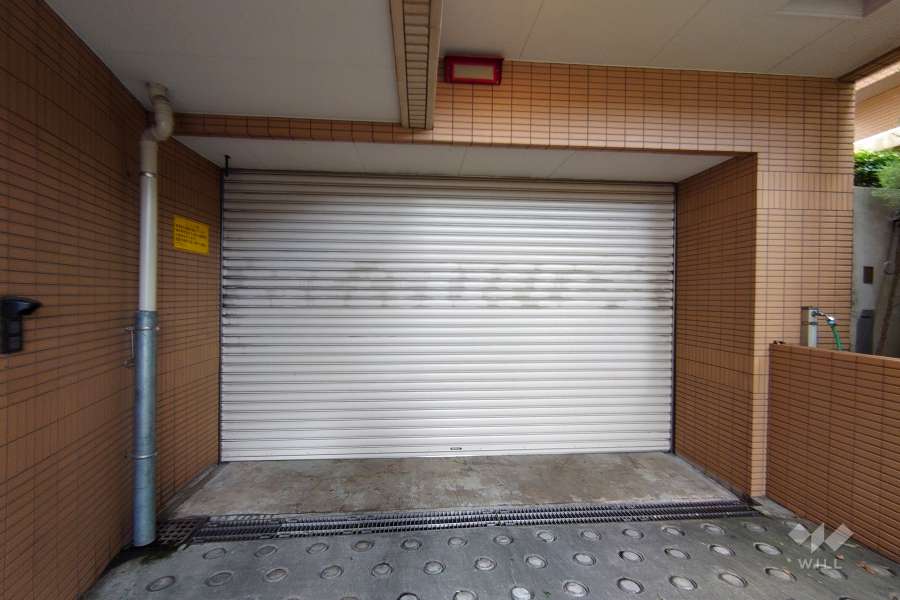 駐車場の出入り口