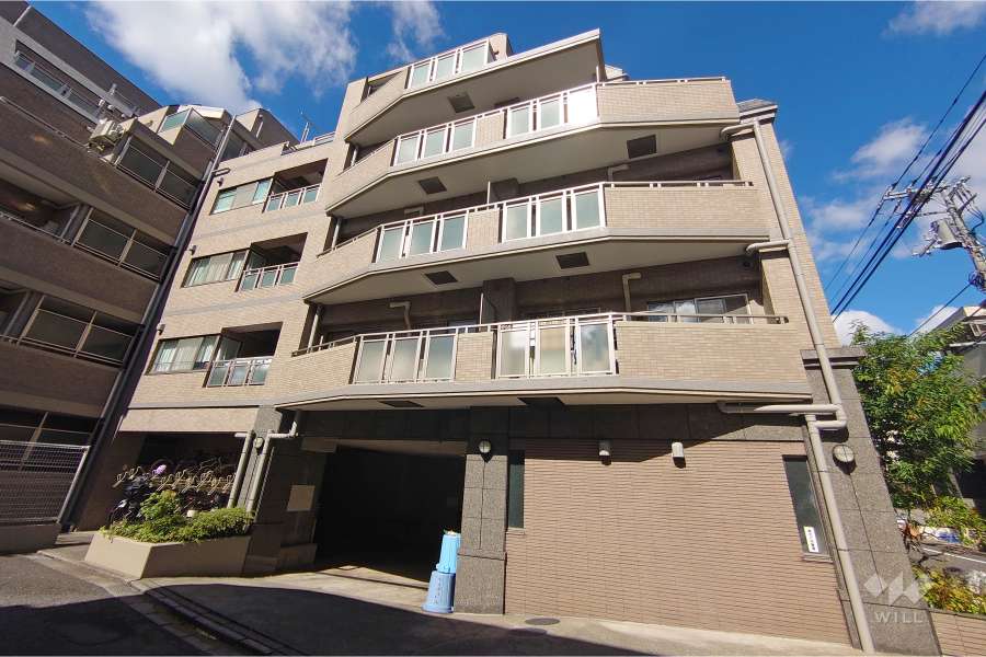 マートルコート代々木公園の外観（北東側から）